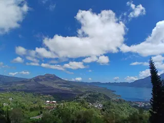 Lakeview Hotel & Restaurant Kintamani thumbnail 2