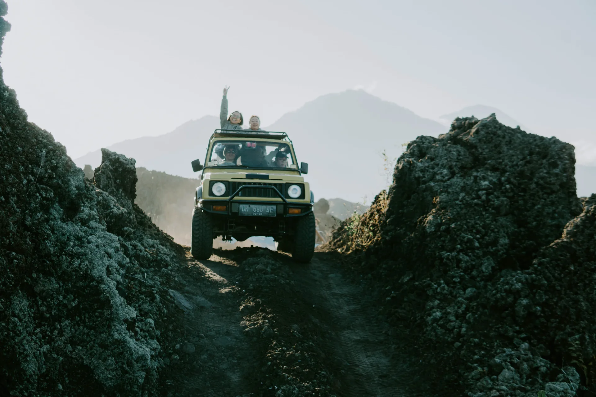 Lakeview Sunrise Jeep Tour With Hot Spring And Lunch