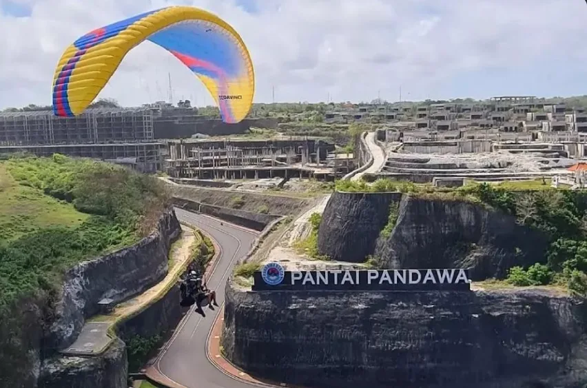 Timbis Paragliding
