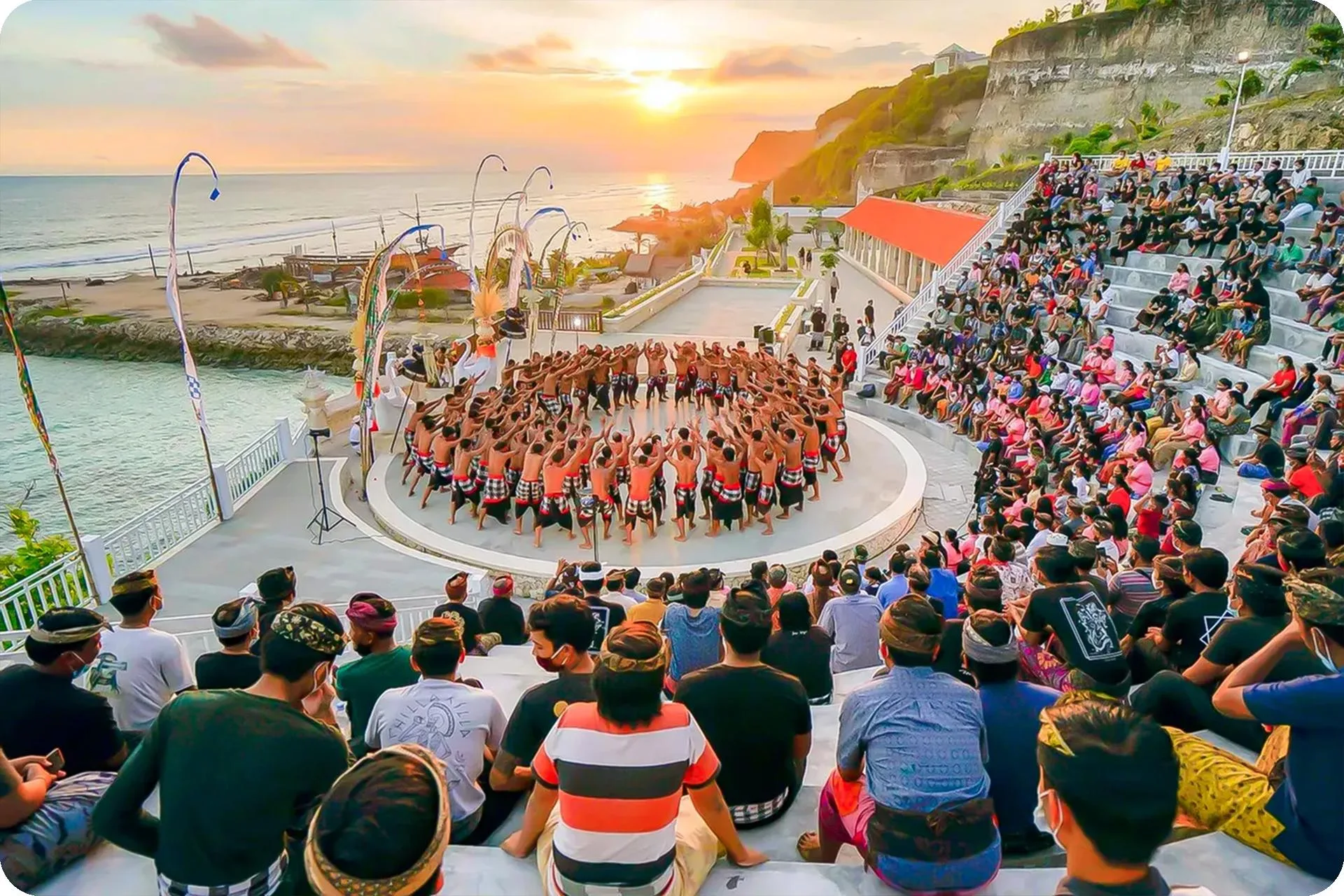 Tari Kecak di Melasti Beach