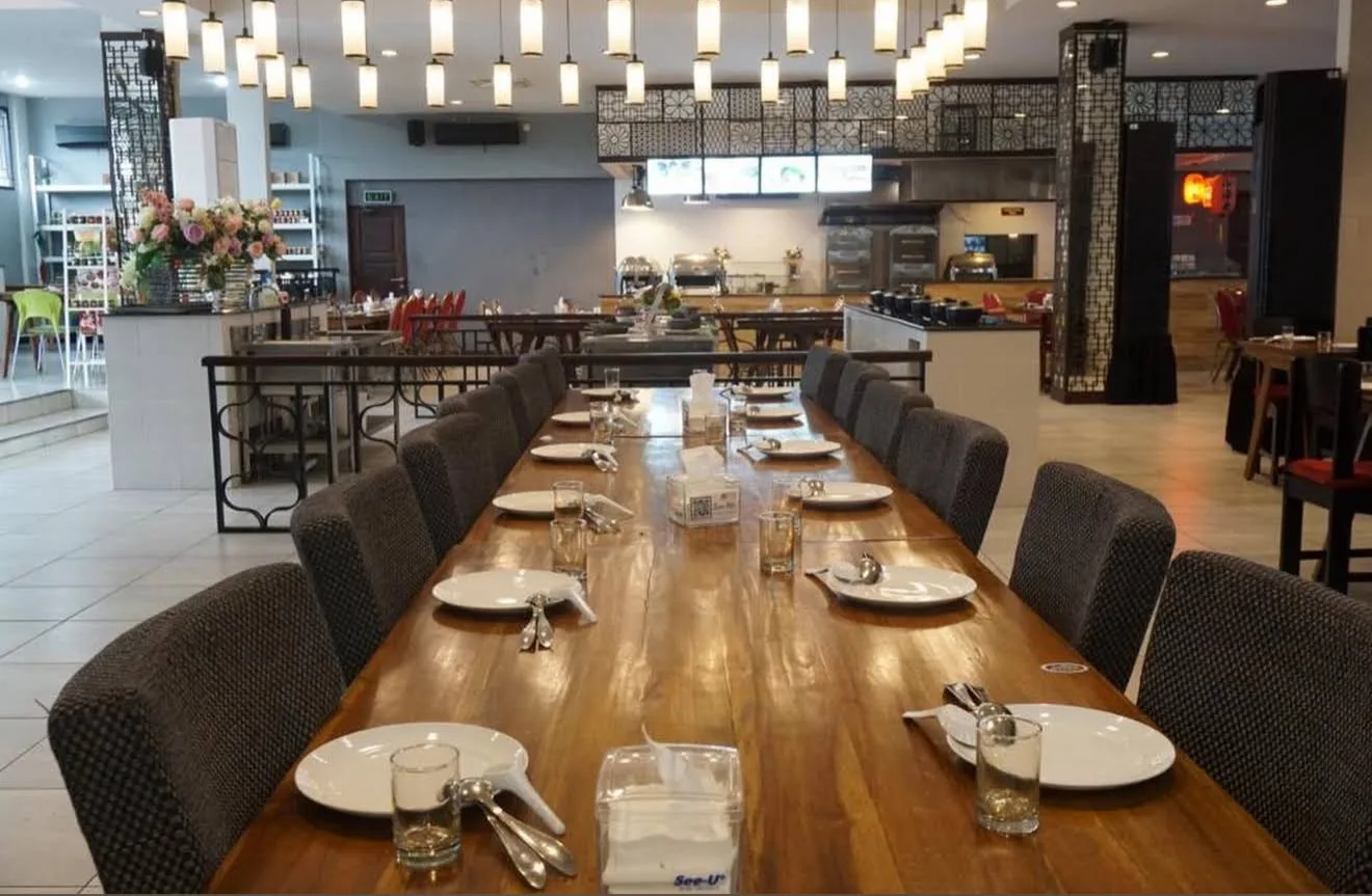 Uang-Uang Seafood Restaurant thumbnail 1