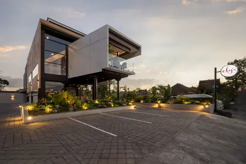 Elys Kitchen Seminyak thumbnail 1