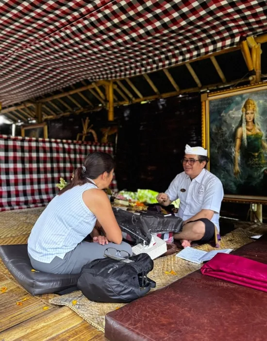 The Sacred Mirror: A Waterfall Tarot Journey In Ubud