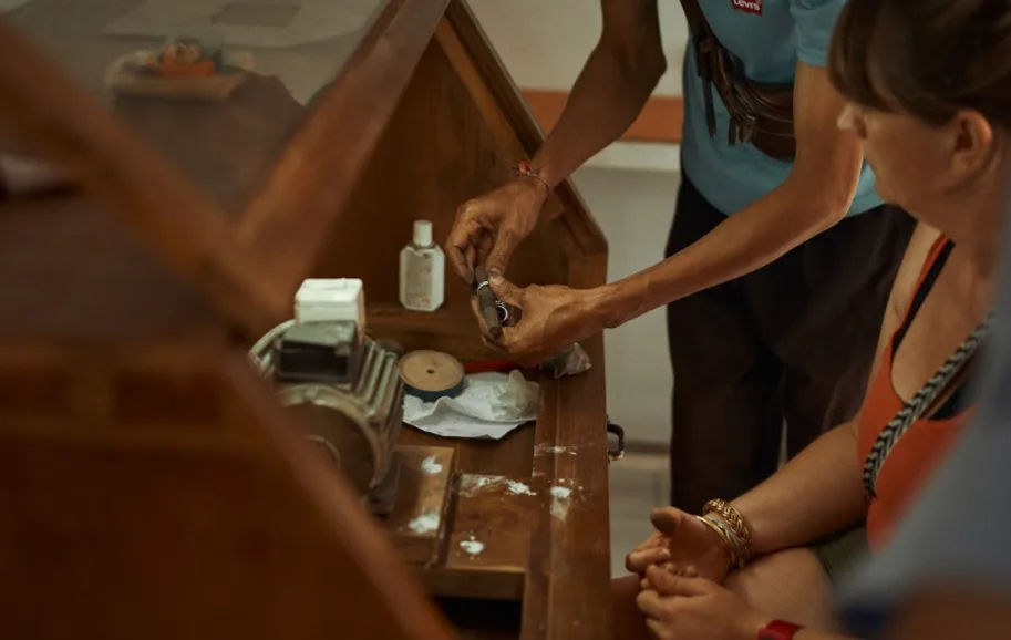 Silver Jewelry Making Class With Local In Kuta