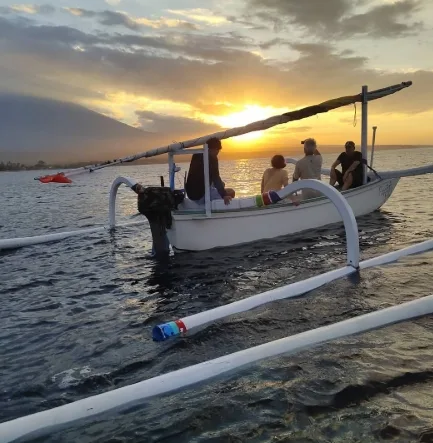 Sunset Boat Trip Amed