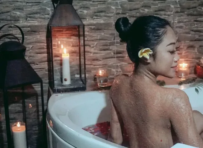 120 Minute Decadent Cocoa Spa Massage and Antioxidant Body Therapy Bodyworks Center Ubud