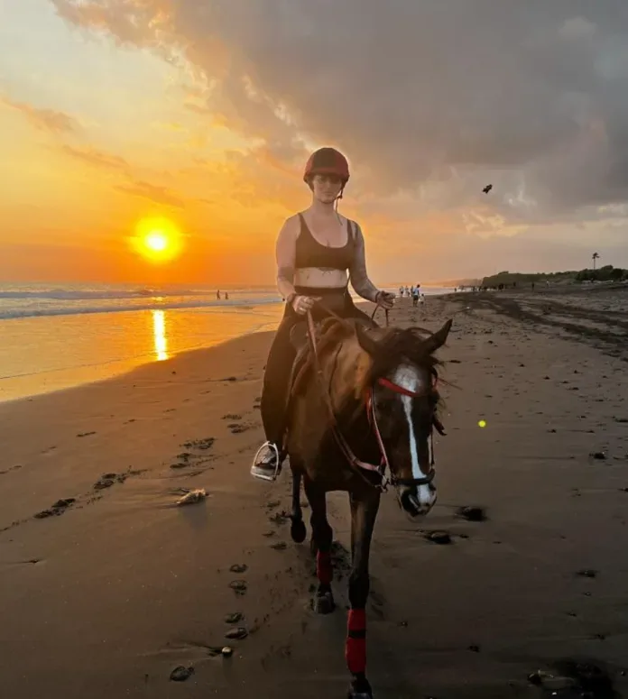 Sunset Beach and Rice Fields Horse Riding Horse Riding Kuda P Stable