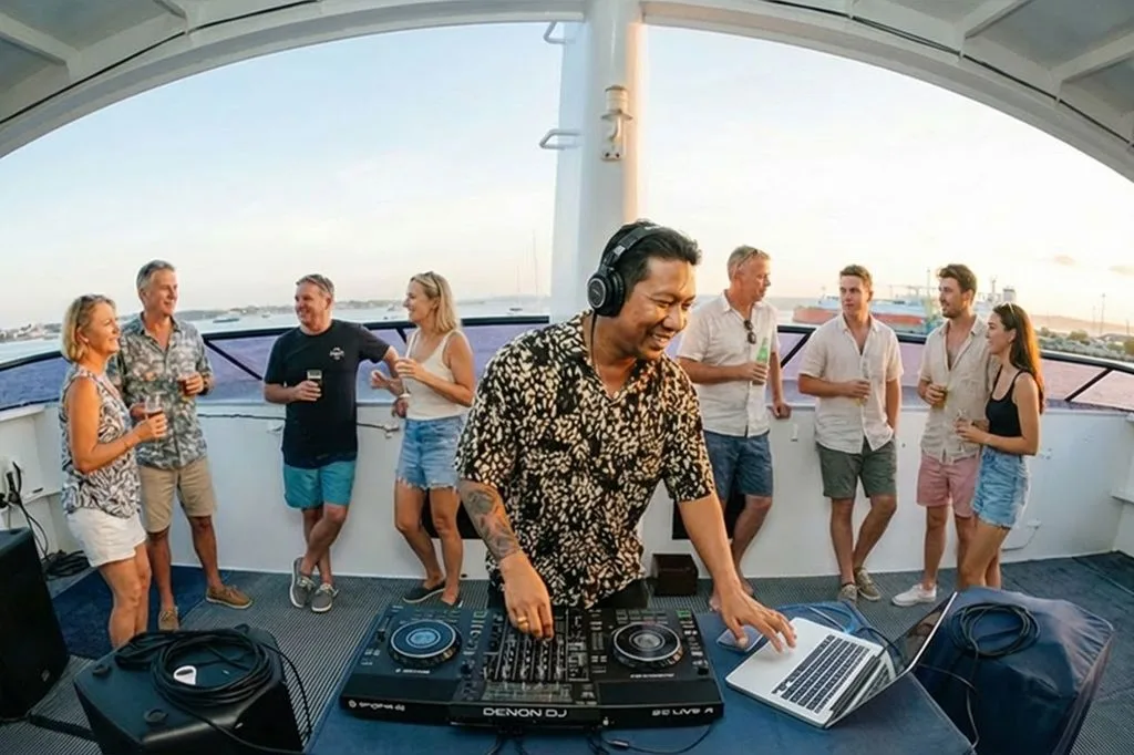 Sunset Dinner, Cabaret & Harbor Lights Cruise Bali Hai Cruise