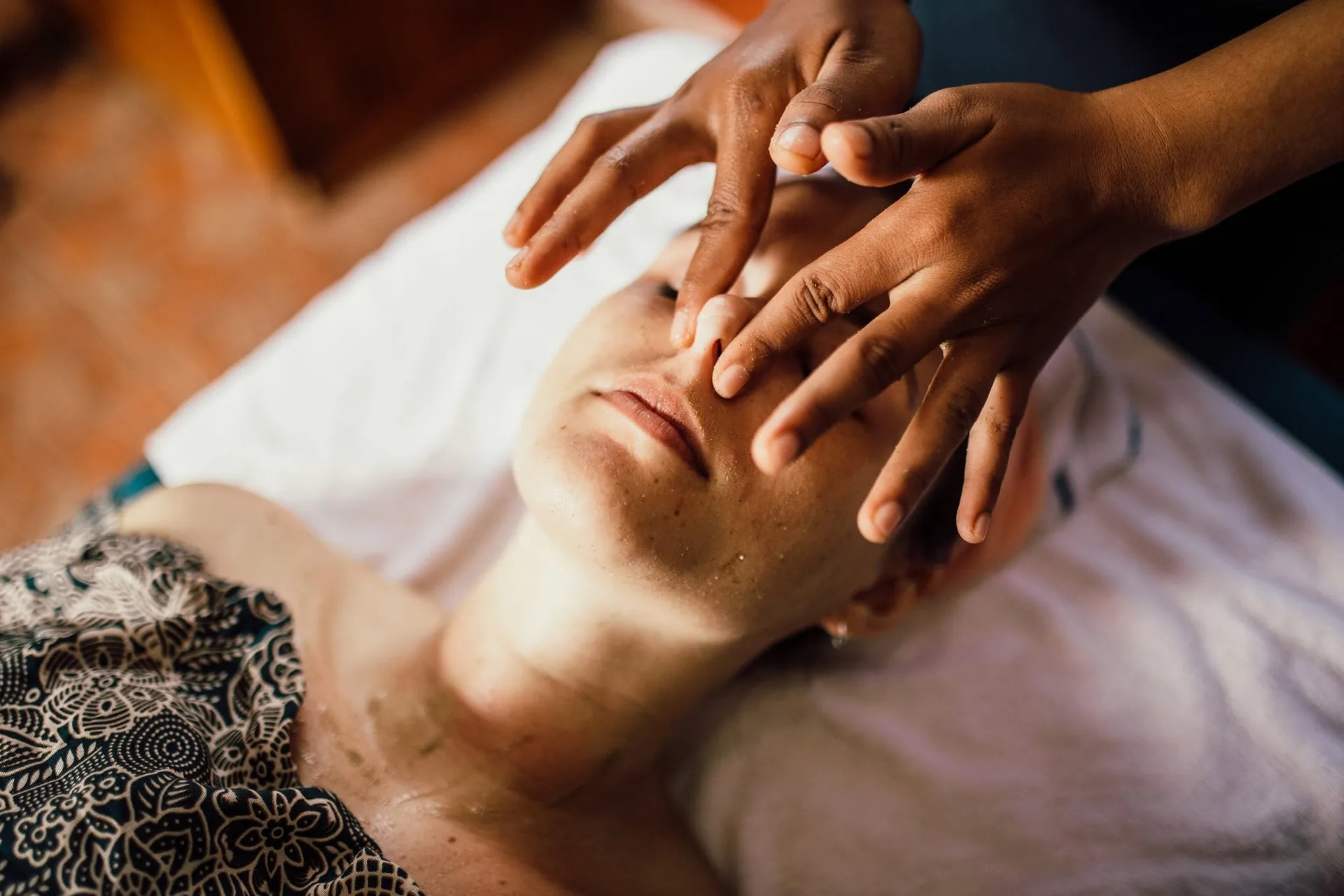 60 Minutes Pure Sensatia Soothing Facial Therapy
