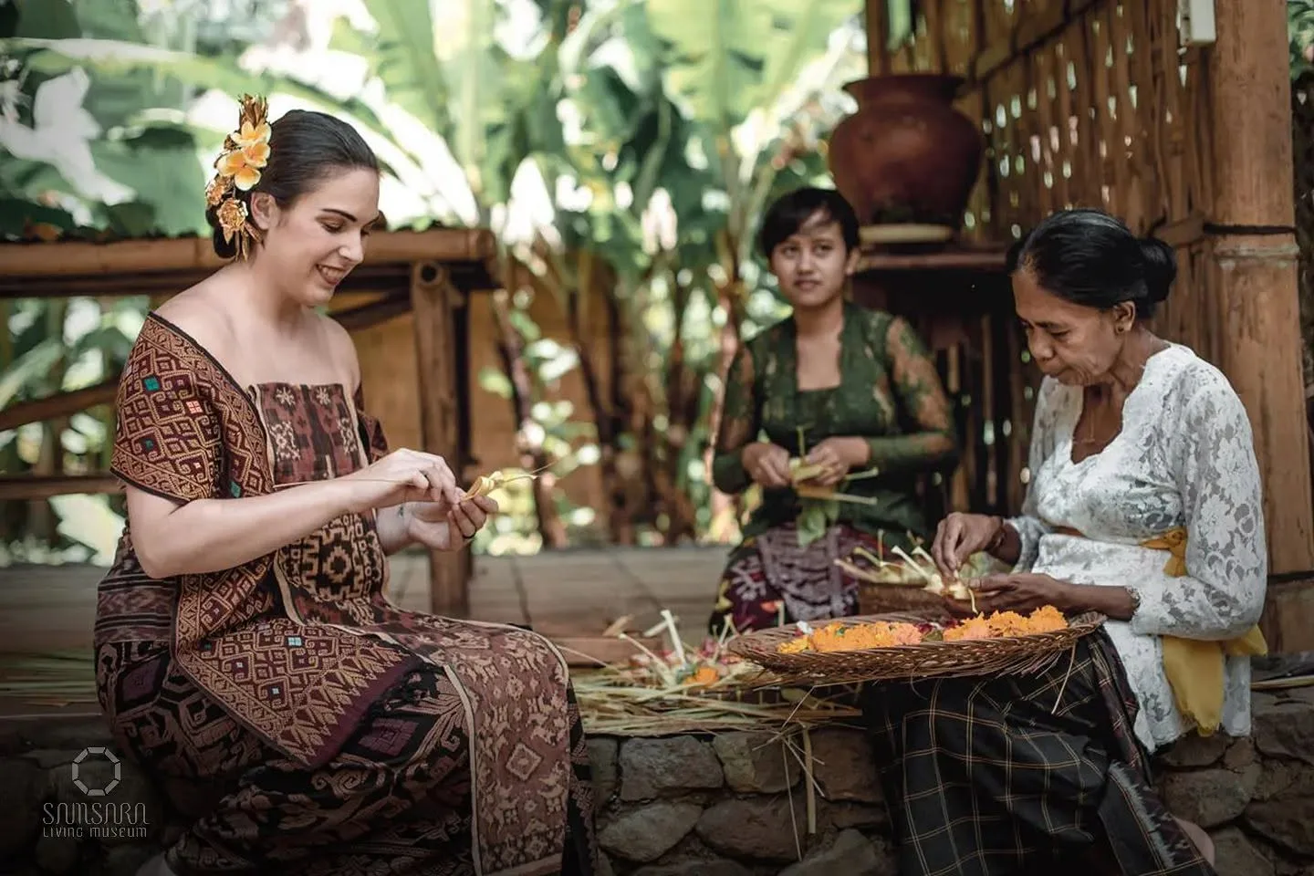 120 Minutes Traditional Balinese Canang Sari Offering Making Class