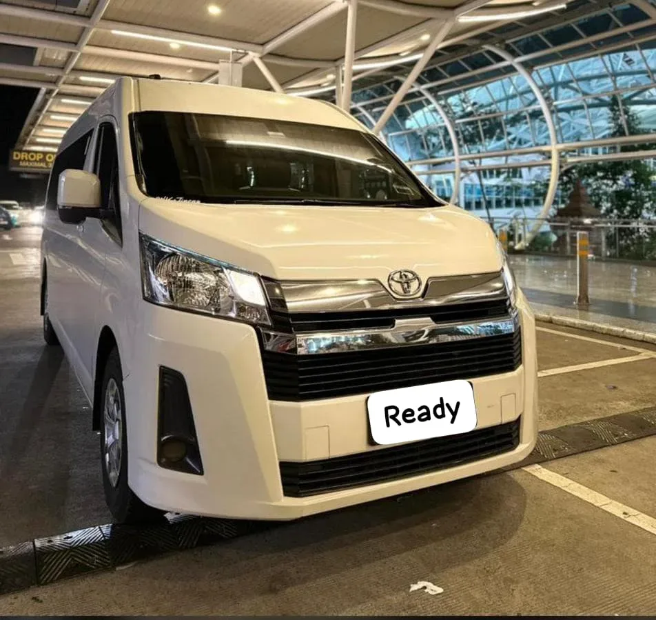 Hiace Premio Luxury